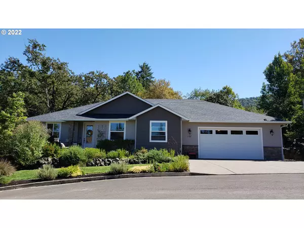 137 JACKS CT, Winchester, OR 97495