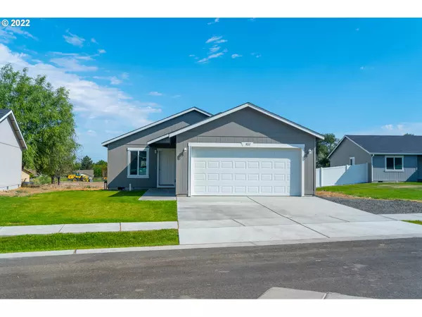 Hermiston, OR 97838,937 E MCKENZIE AVE