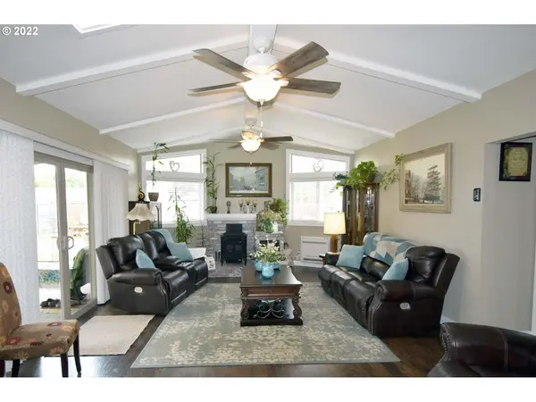 368 CAMBRIDGE ST, Springfield, OR 97477