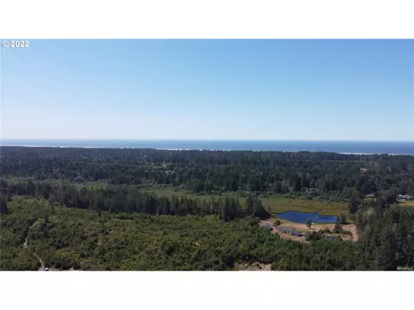 Ocean Park, WA 98640,239 Sandridge RD