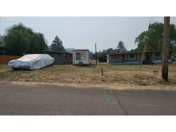 Roseburg, OR 97470,269 CLUB AVE