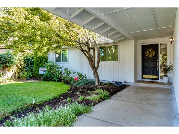 2987 GILHAM RD, Eugene, OR 97408