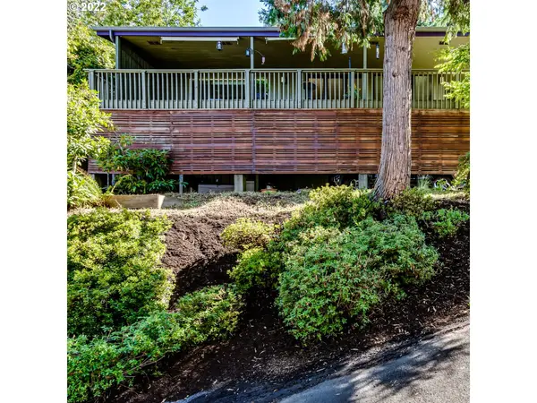 2765 SPRING BLVD, Eugene, OR 97403