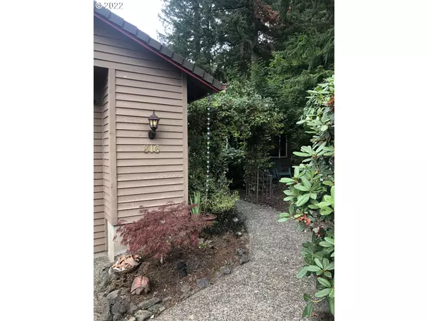 Gresham, OR 97080,816 SW OVERLOOK CT