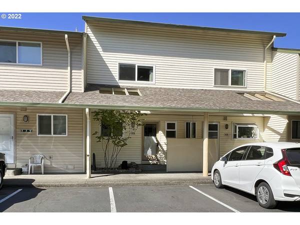 537 N HAYDEN BAY DR #32, Portland, OR 97217