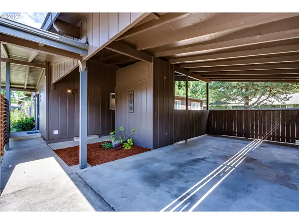 Eugene, OR 97401,475 N GARDEN WAY