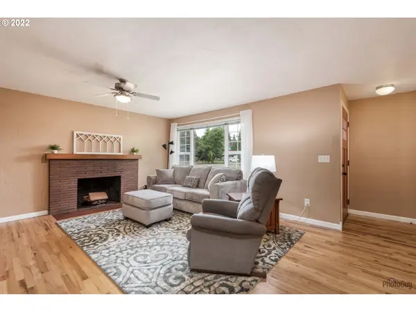 715 FREMONT AVE, Eugene, OR 97404