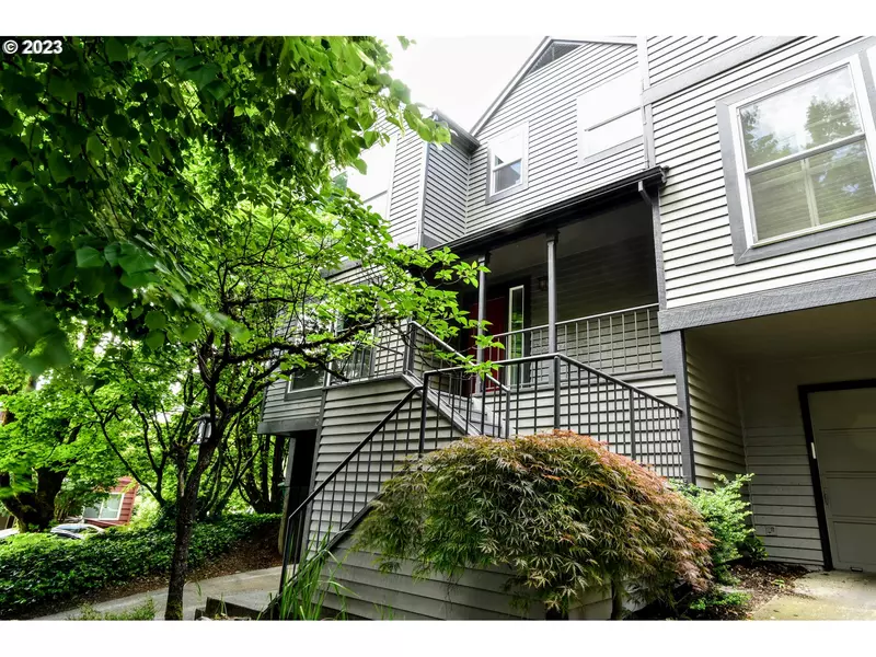 236 S WHITAKER ST, Portland, OR 97239