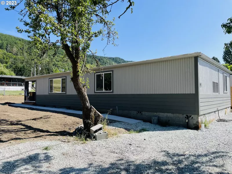 282 CARTE LN, Myrtle Creek, OR 97457