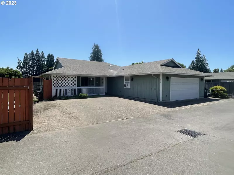 622 N PERSHING ST, Mt Angel, OR 97362