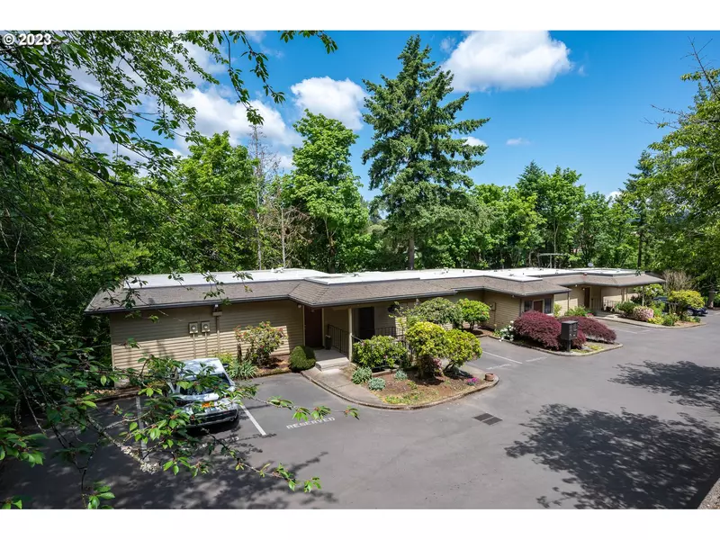 9810 SW 34TH PL ##2, Portland, OR 97219