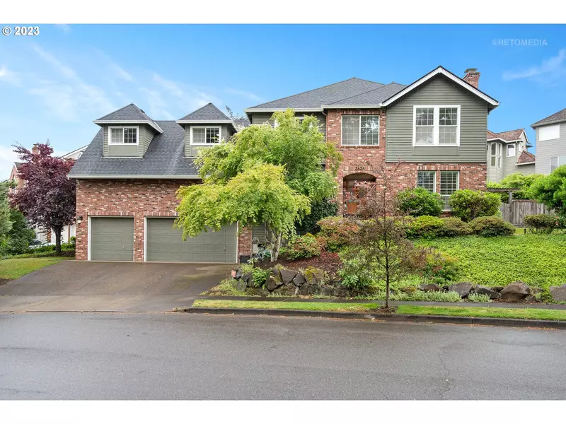 3438 VISTA RIDGE DR, West Linn, OR 97068