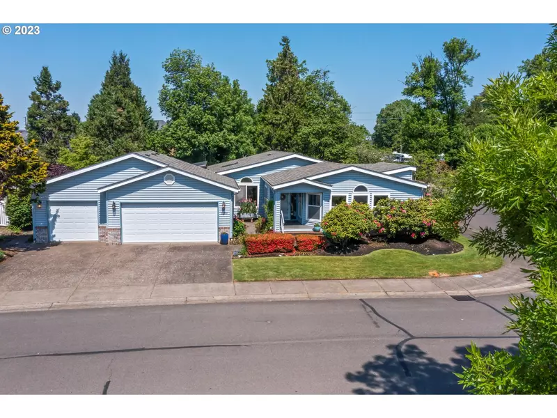 2580 LANSDOWN RD, Eugene, OR 97404