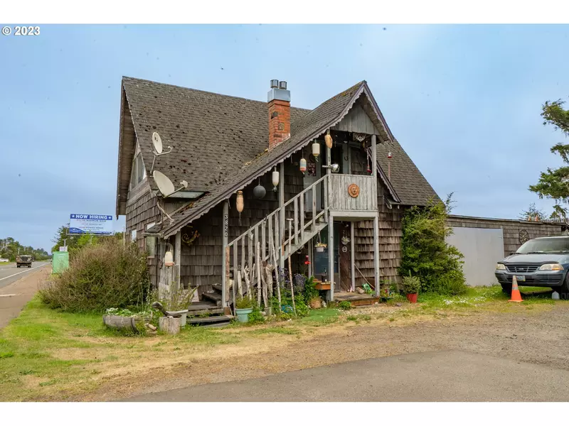 3820 N Hwy 101, Depoe Bay, OR 97341