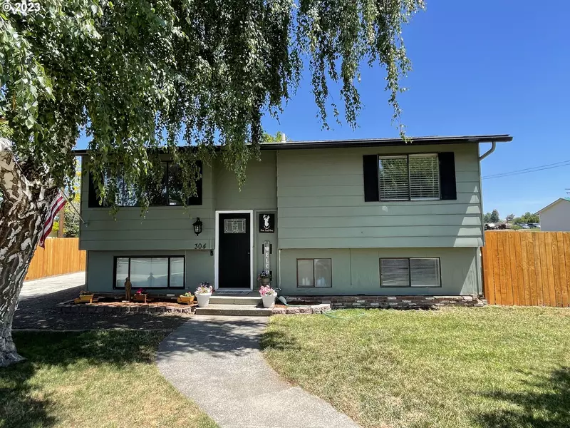 304 S KING AVE, Goldendale, WA 98620