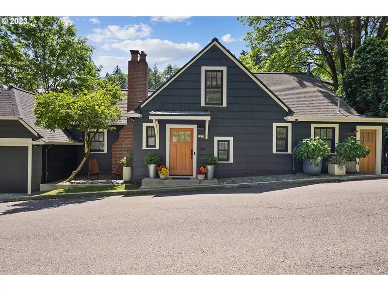 2836 NW SANTANITA TER, Portland, OR 97210