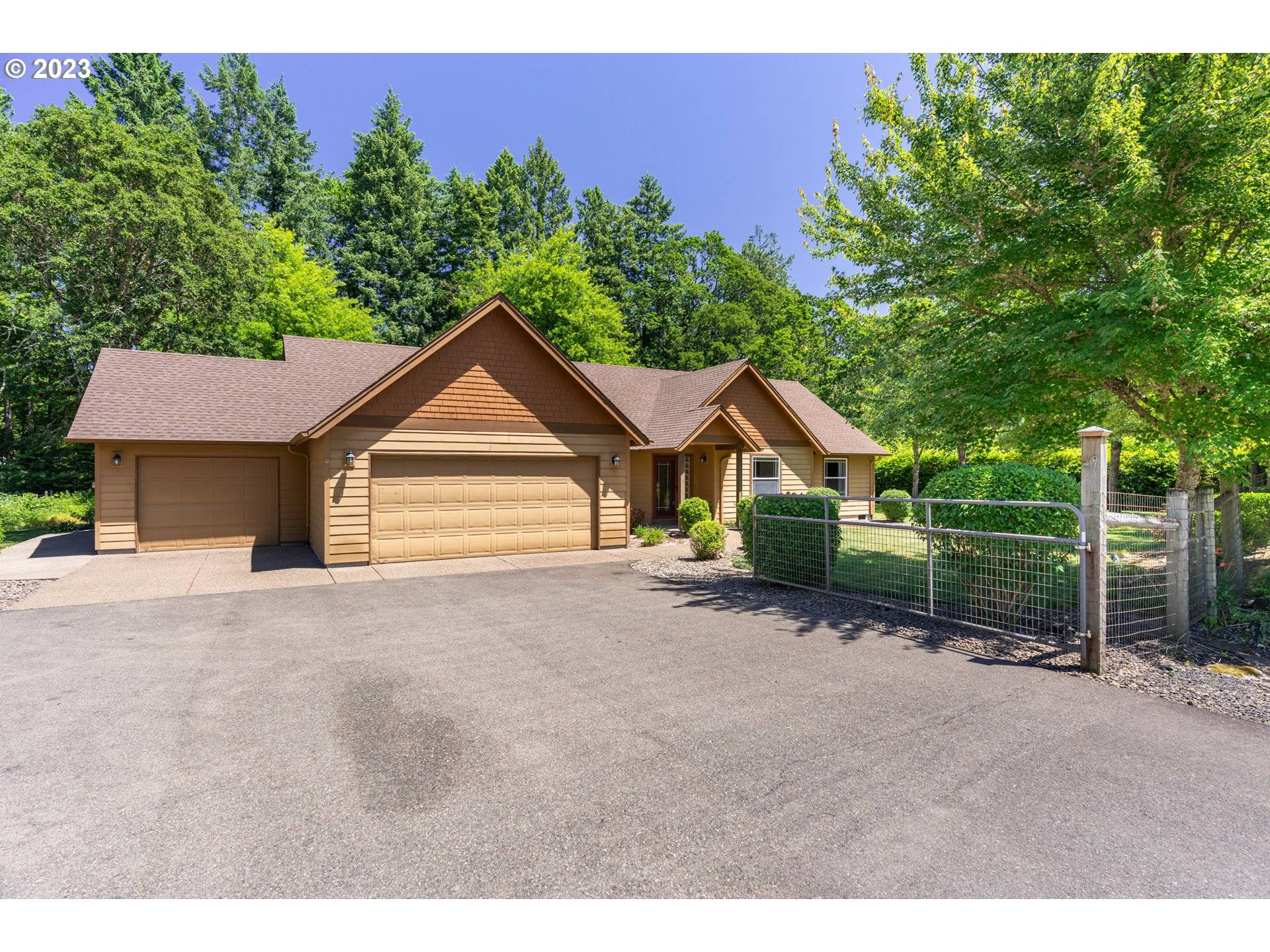 23520 NE HYLAND DR, Newberg, OR 97132