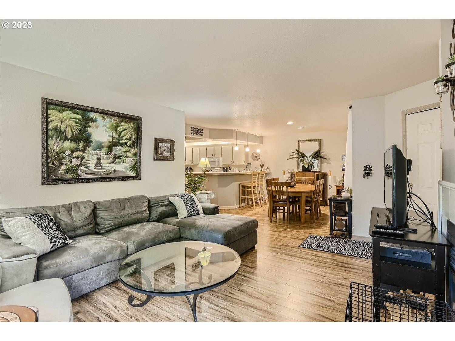 Lake Oswego, OR 97034,5052 FOOTHILLS DR #D