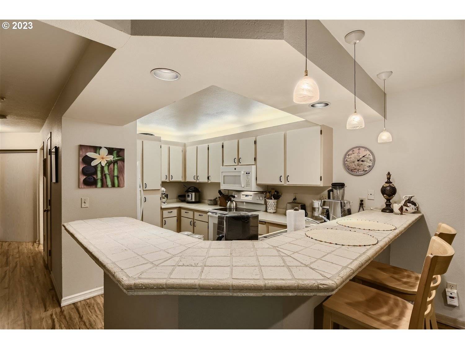 Lake Oswego, OR 97034,5052 FOOTHILLS DR #D