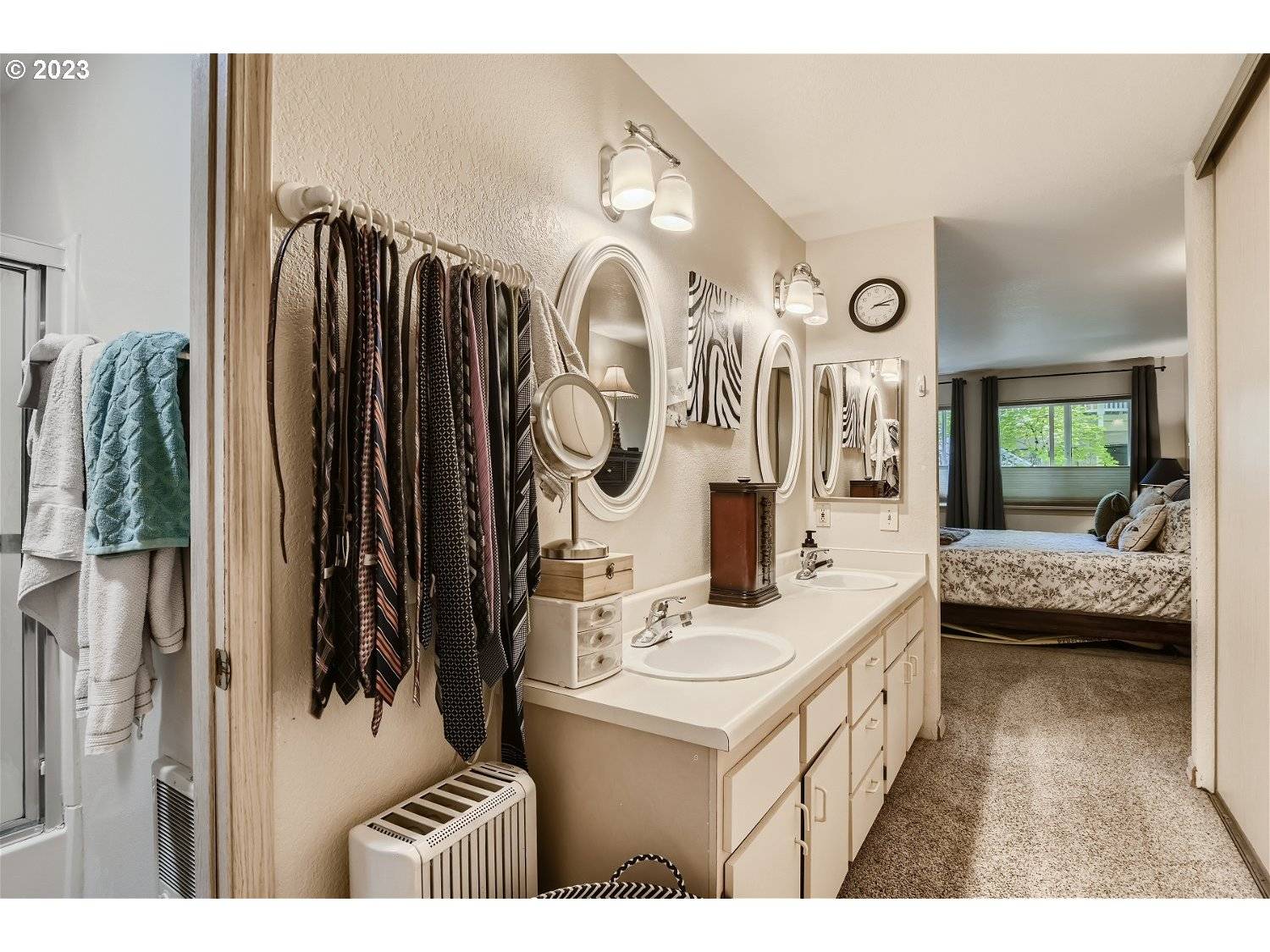 Lake Oswego, OR 97034,5052 FOOTHILLS DR #D