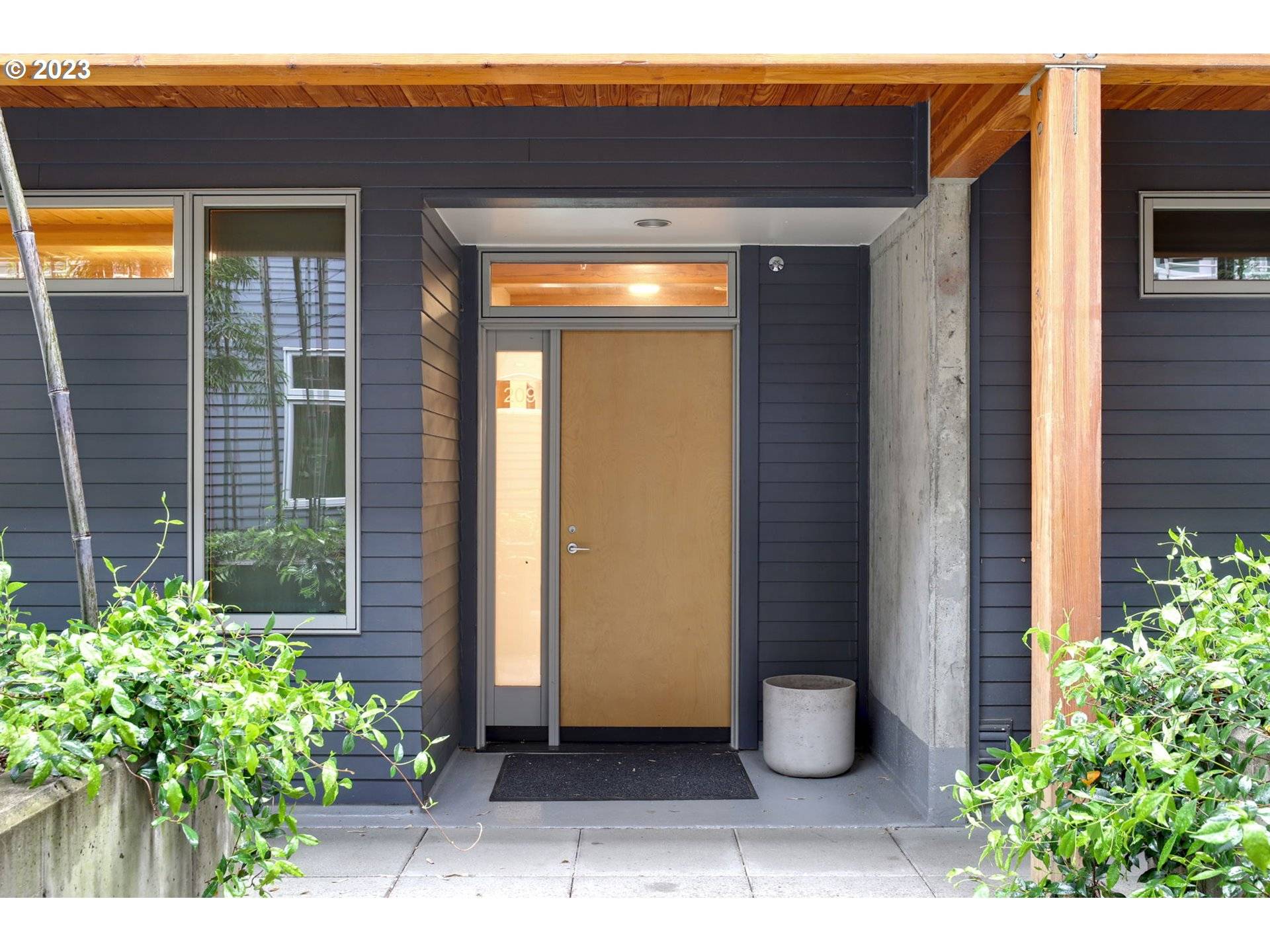 Portland, OR 97217,4216 N MISSISSIPPI AVE #209