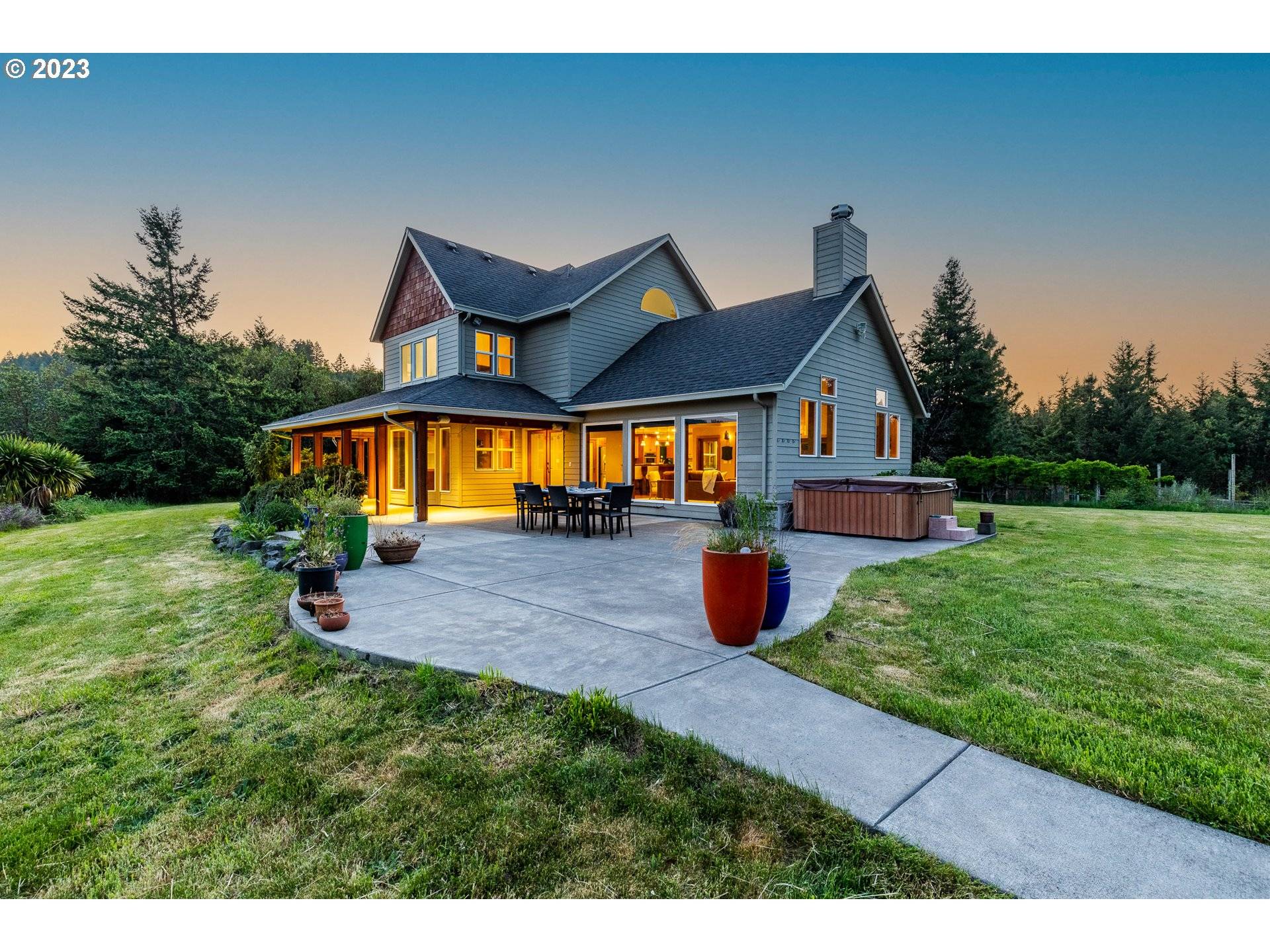 37511 SUMMER CREEK RD, Dexter, OR 97431