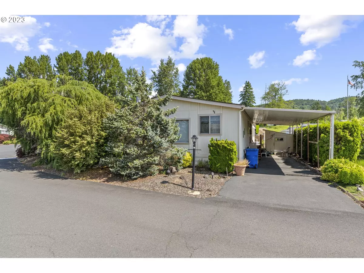 Kelso, WA 98626,2475 TANAGER LN