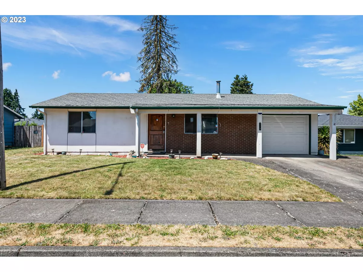 Springfield, OR 97477,718 52ND PL