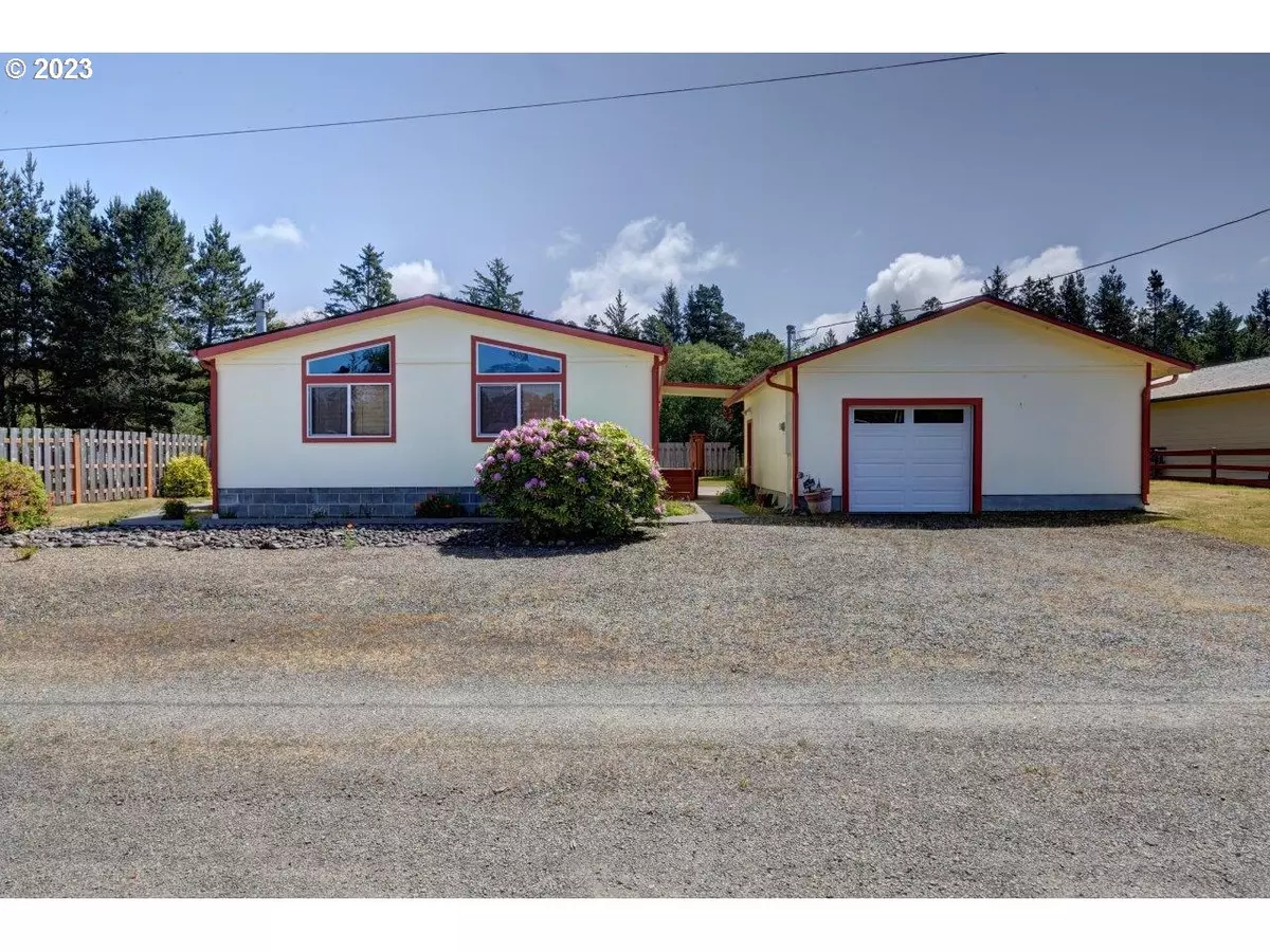 Ocean Park, WA 98640,27902 Q LN