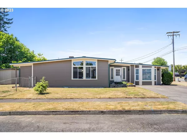 Stayton, OR 97383,910 W LOCUST ST