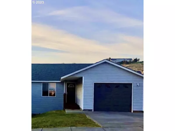 1001 SW NYE AVE, Pendleton, OR 97801