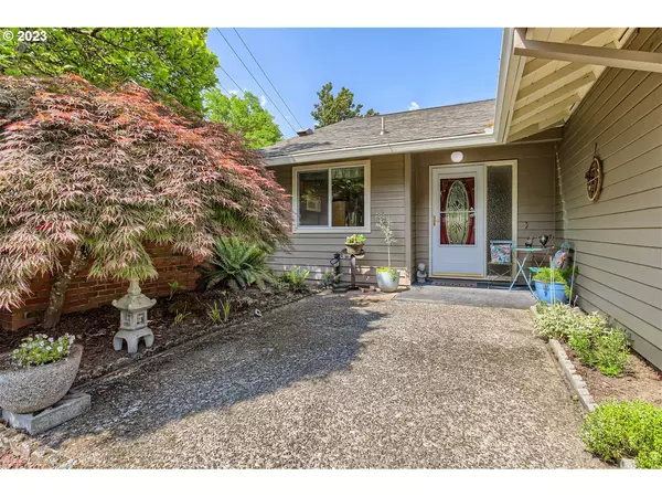 Portland, OR 97224,16933 SW MONTEREY LN