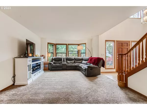 Tigard, OR 97223,12530 SW GLACIER LILY CIR