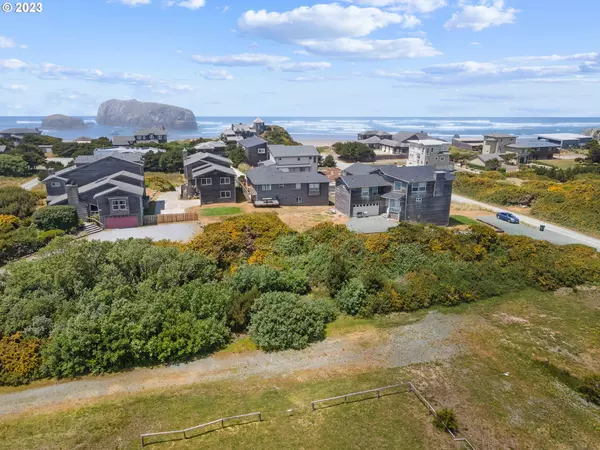 Bandon, OR 97411,87163 BEACH LN