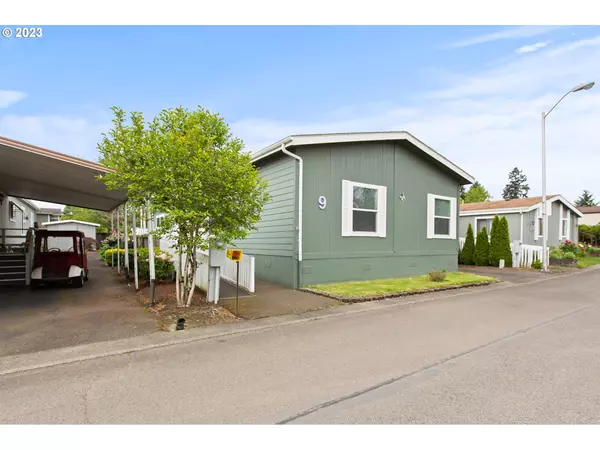 Milwaukie, OR 97222,7455 SE KING RD #9