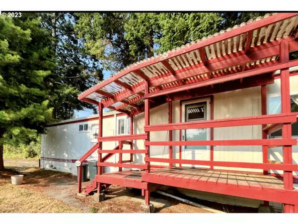 604 SHOREPINES HTS, Coos Bay, OR 97420