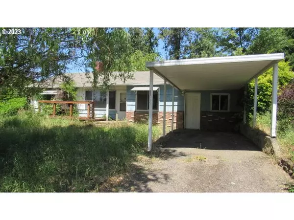 1064 NE KNOLL AVE, Roseburg, OR 97470