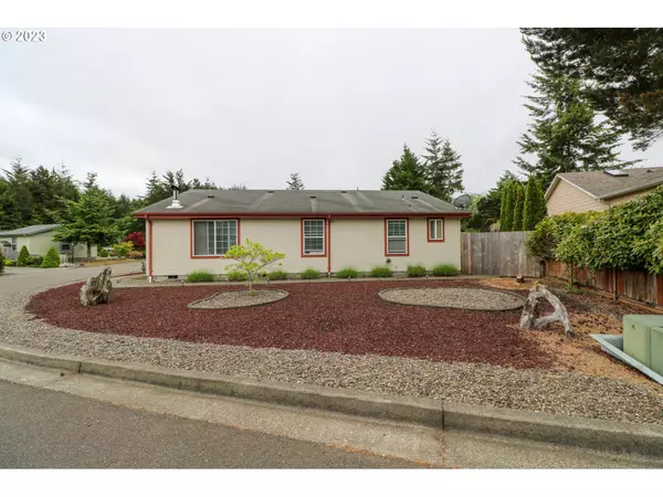 North Bend, OR 97459,2105 LYNNE DR