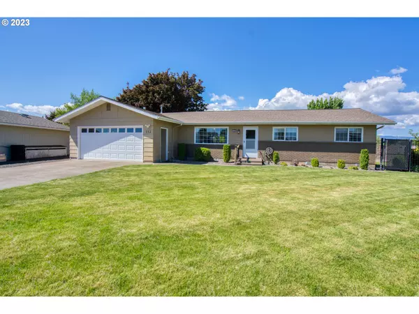 332 12TH STREET CT, Goldendale, WA 98620