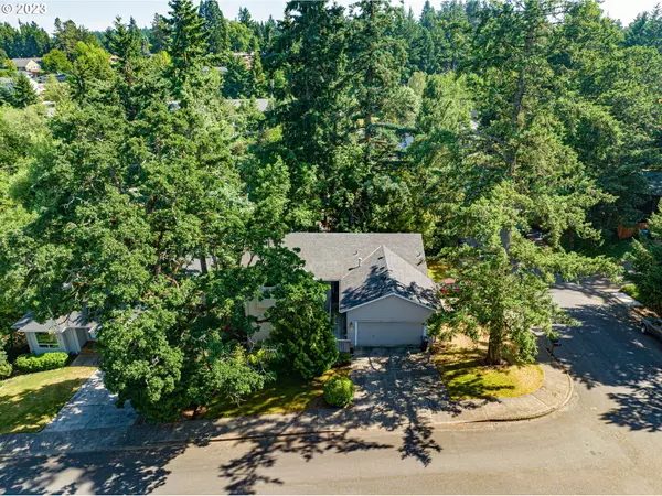 Salem, OR 97302,1054 ASHWOOD CT