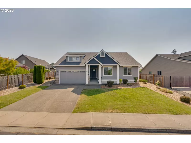 534 N 7TH ST, Carlton, OR 97111