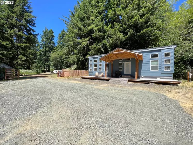 2180 N LAKE RD, Lakeside, OR 97449