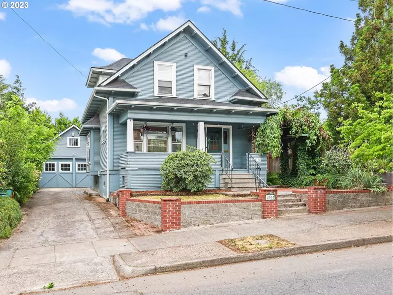 4337 NE 15TH AVE, Portland, OR 97211