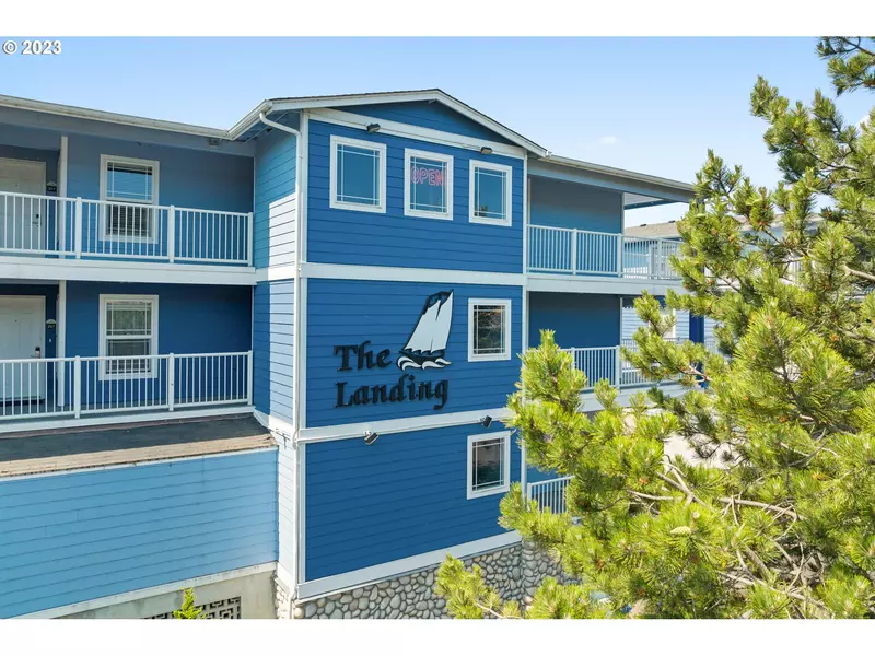 890 SE BAY BLVD #308, Newport, OR 97365