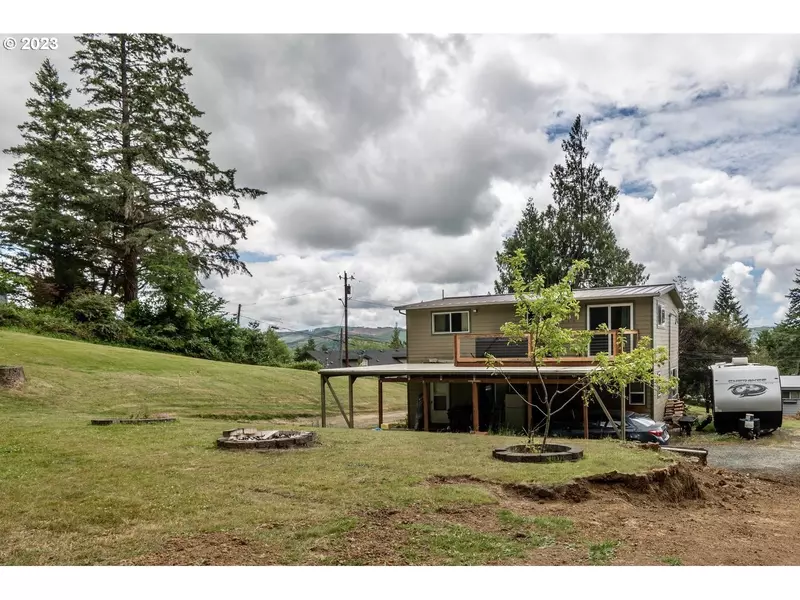 270 S IRVING ST, Coquille, OR 97423