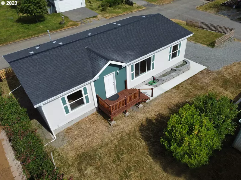 94190 9TH ST, Gold Beach, OR 97444