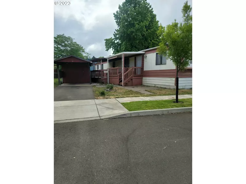 14 MANOR LOOP, Roseburg, OR 97471