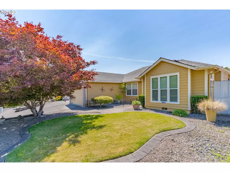 4748 NE SAN DIEGO DR, Salem, OR 97305