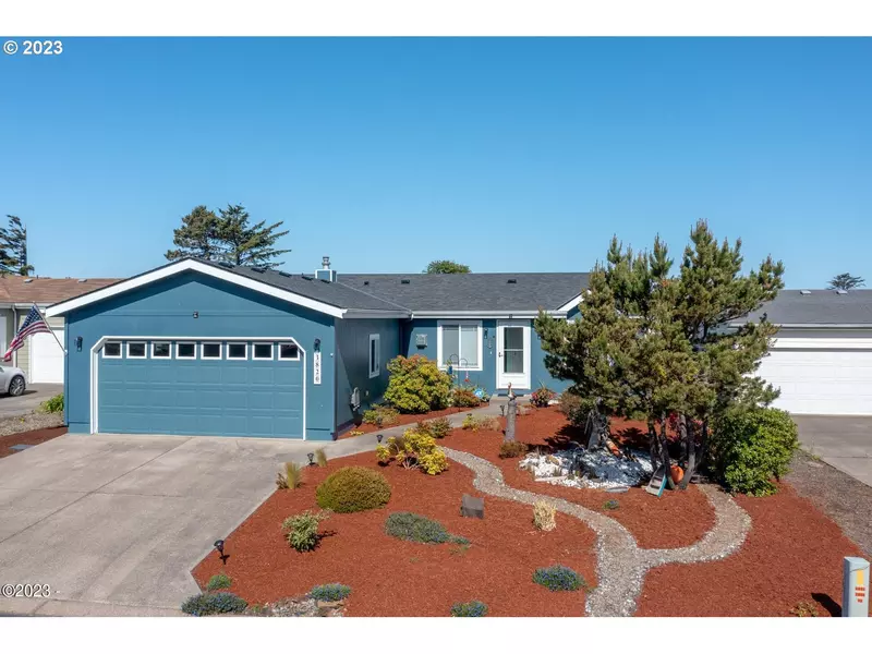 3820 SUMMIT RIDGE CIR, Depoe Bay, OR 97341