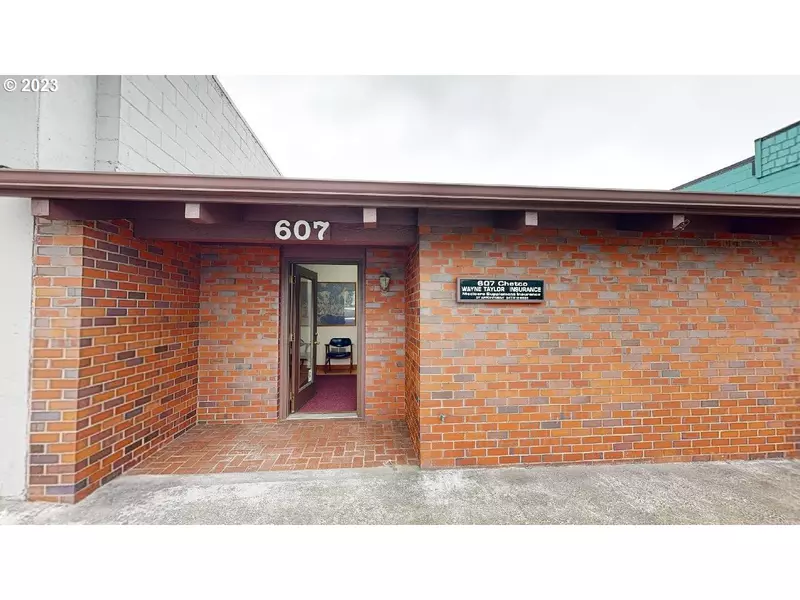 607 CHETCO AVE, Brookings, OR 97415